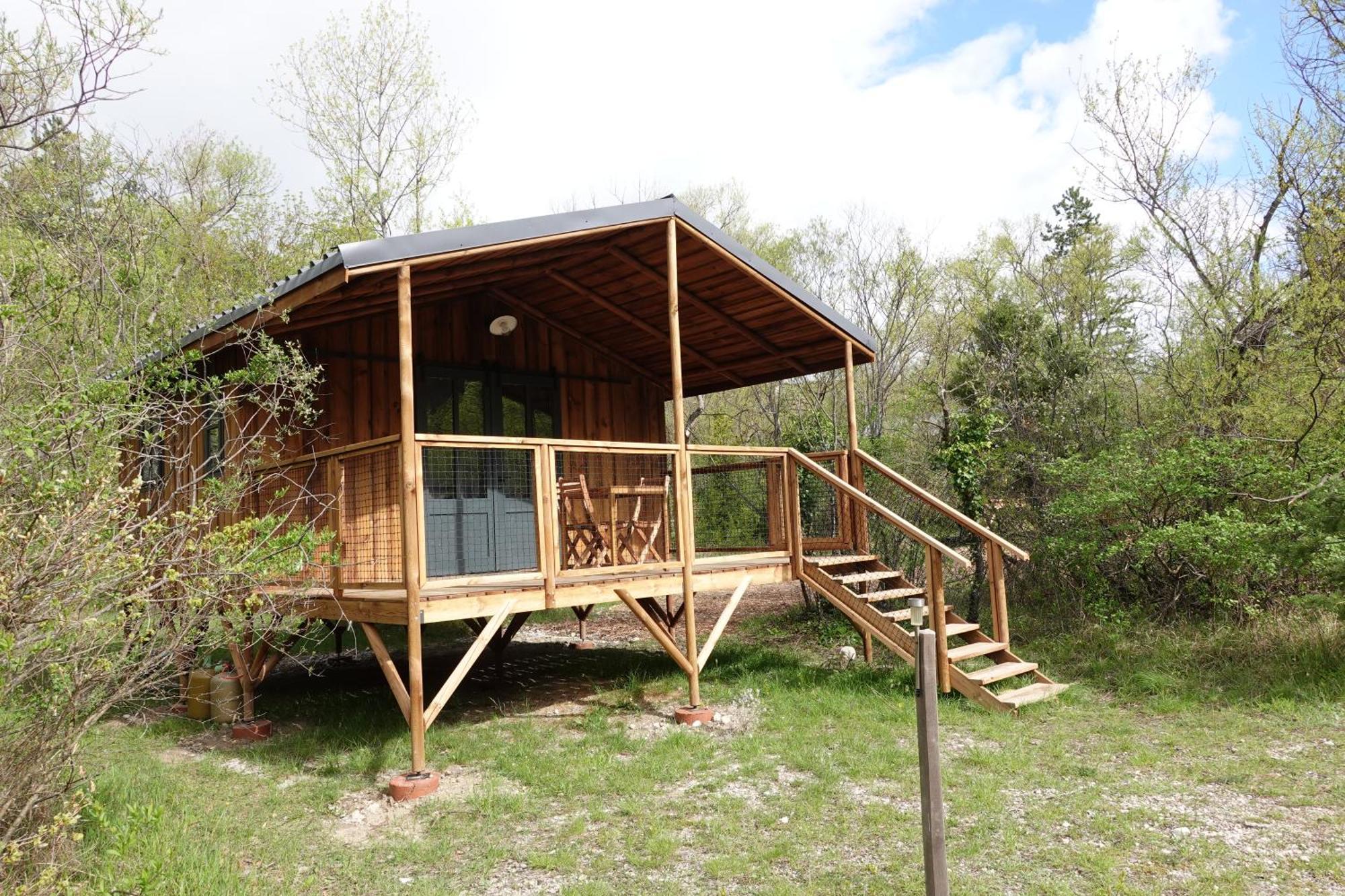 Camping L'Ondine De Provence La Motte-Chalancon Exterior photo